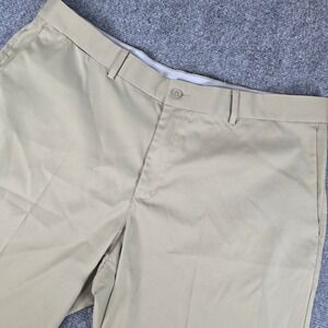 Nike Golf Dri-FIT Standard Fit Men's Khaki Shorts‎ Size 38